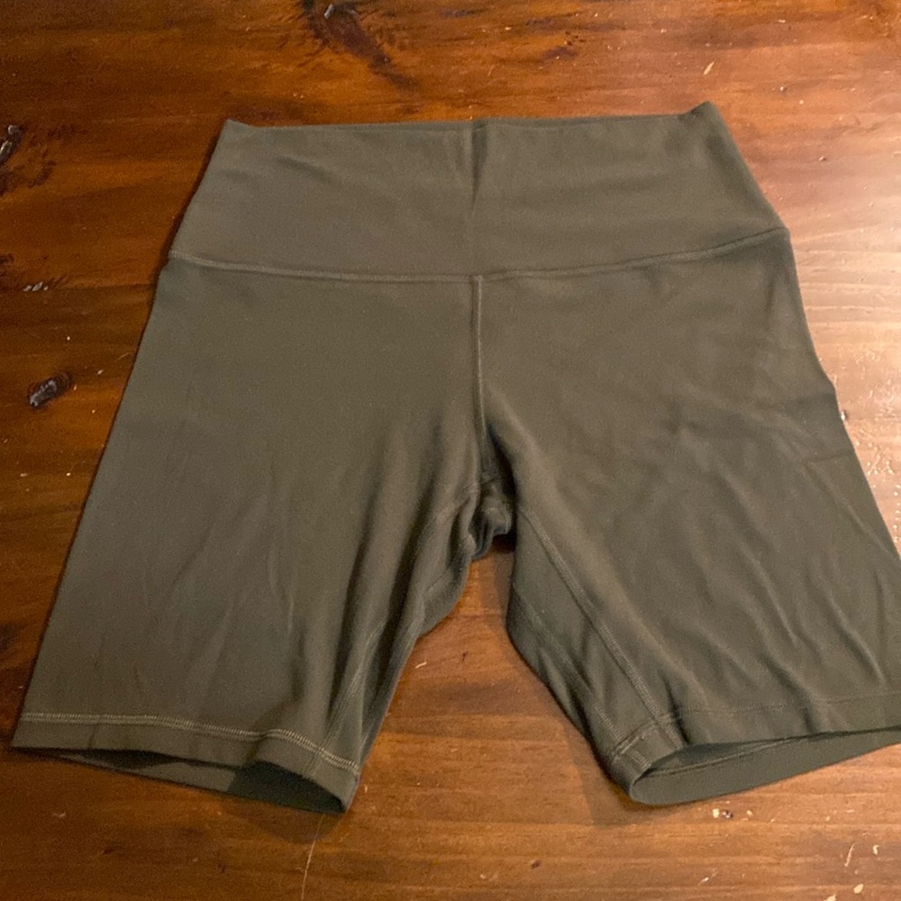 LULULEMON ALIGN SHORTS🌸